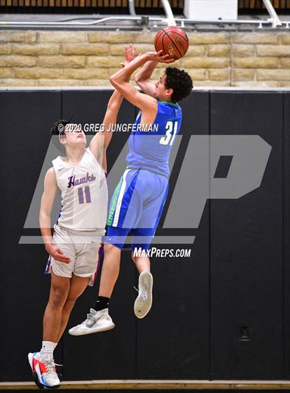 Thumbnail 3 in Tamalpais Boys Basketball (Extending the Season) photogallery.