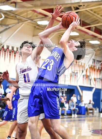 Thumbnail 2 in Tamalpais Boys Basketball (Extending the Season) photogallery.