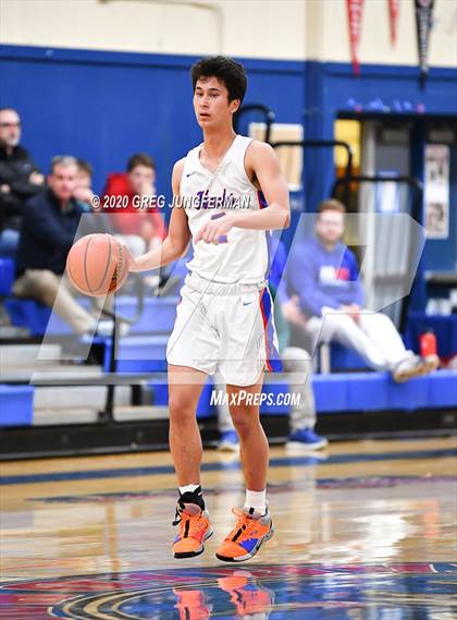 Thumbnail 1 in Tamalpais Boys Basketball (Extending the Season) photogallery.