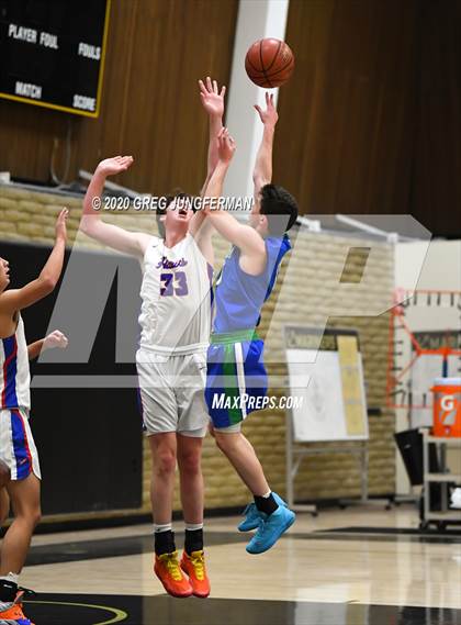 Thumbnail 1 in Tamalpais Boys Basketball (Extending the Season) photogallery.