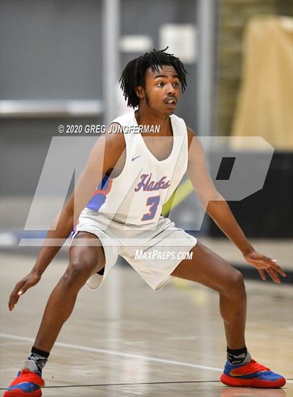 Thumbnail 3 in Tamalpais Boys Basketball (Extending the Season) photogallery.