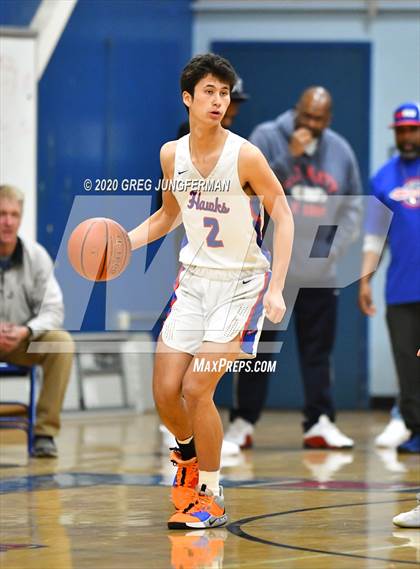 Thumbnail 2 in Tamalpais Boys Basketball (Extending the Season) photogallery.