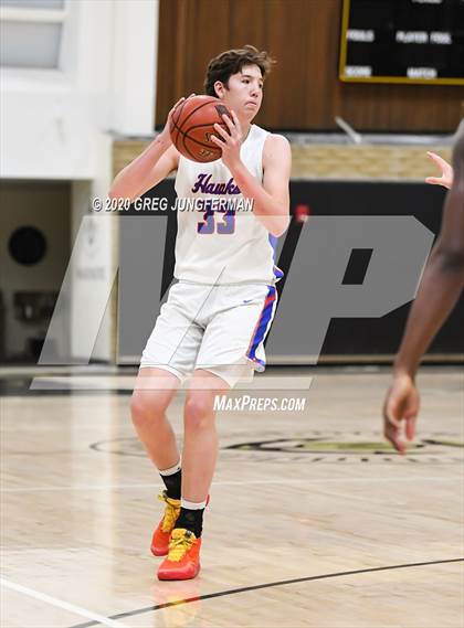 Thumbnail 2 in Tamalpais Boys Basketball (Extending the Season) photogallery.