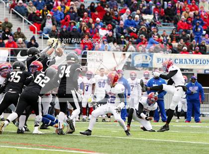 Thumbnail 2 in Jeannette vs. Homer-Center (PIAA 1A Championship) photogallery.