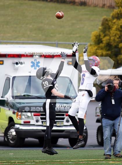 Thumbnail 3 in Jeannette vs. Homer-Center (PIAA 1A Championship) photogallery.