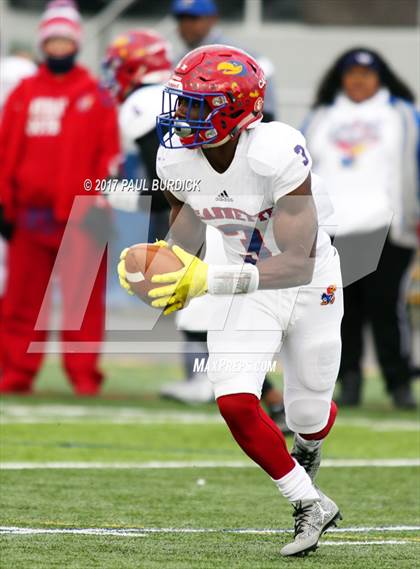 Thumbnail 1 in Jeannette vs. Homer-Center (PIAA 1A Championship) photogallery.