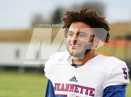 Thumbnail 3 in Jeannette vs. Homer-Center (PIAA 1A Championship) photogallery.