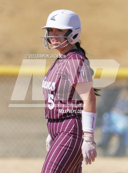 Thumbnail 1 in Elko vs Pahrump Valley (Sherm Bennett Memorial Tournament) photogallery.