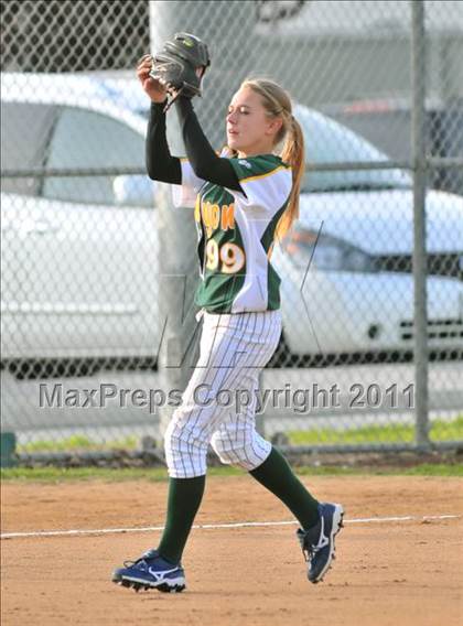 Thumbnail 3 in Canyon @ Fountain Valley photogallery.