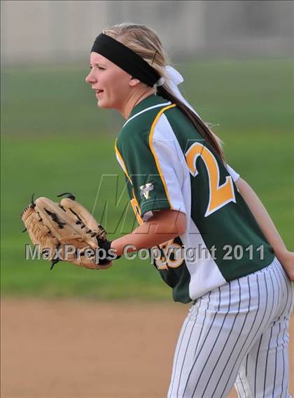 Thumbnail 3 in Canyon @ Fountain Valley photogallery.