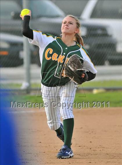 Thumbnail 3 in Canyon @ Fountain Valley photogallery.