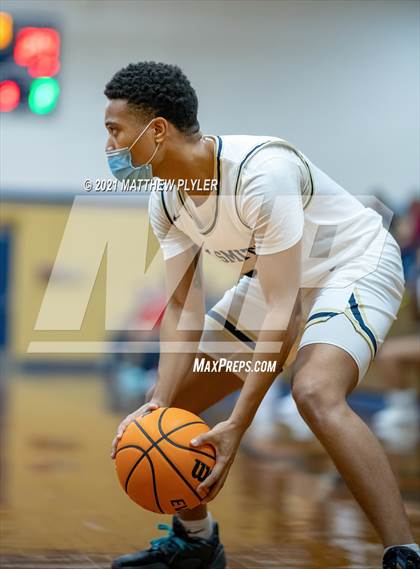 Thumbnail 2 in Terry Sanford @ E.E. Smith photogallery.
