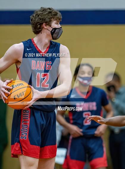 Thumbnail 3 in Terry Sanford @ E.E. Smith photogallery.