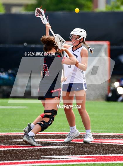 Thumbnail 2 in Narragansett vs. Westerly (RIIL D3 Final) photogallery.