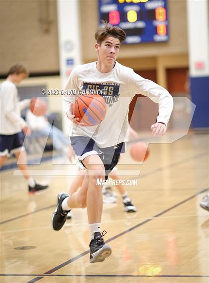 Thumbnail 1 in FR: Aliso Niguel @ San Juan Hills (Freshman B Team) photogallery.