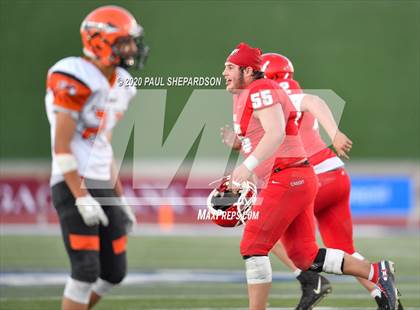 Thumbnail 2 in Eaton vs. Lamar (CHSAA 2A Final) photogallery.