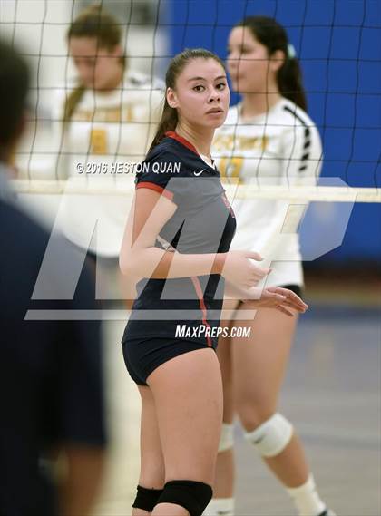 Thumbnail 2 in Ventura vs. Beckman (CIF-SS D2 Final) photogallery.