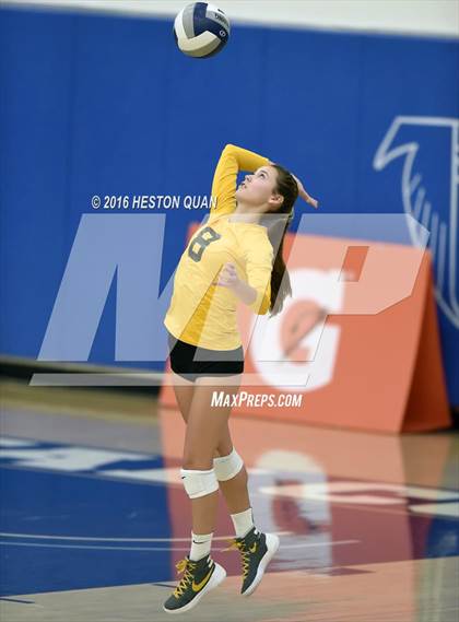 Thumbnail 3 in Ventura vs. Beckman (CIF-SS D2 Final) photogallery.