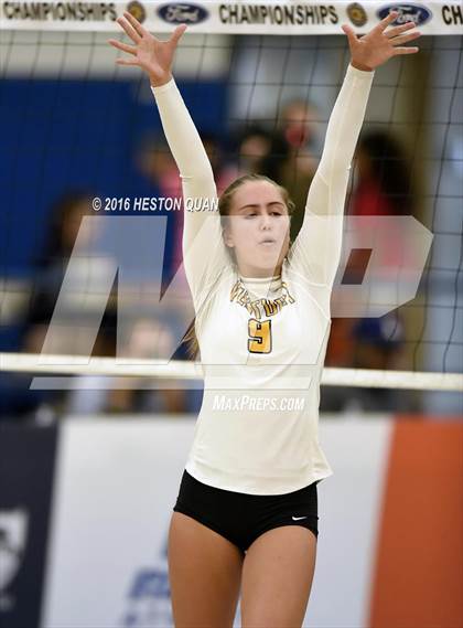 Thumbnail 3 in Ventura vs. Beckman (CIF-SS D2 Final) photogallery.
