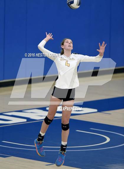 Thumbnail 2 in Ventura vs. Beckman (CIF-SS D2 Final) photogallery.