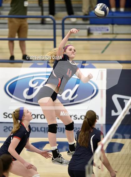 Thumbnail 3 in Ventura vs. Beckman (CIF-SS D2 Final) photogallery.