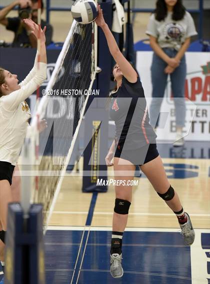 Thumbnail 1 in Ventura vs. Beckman (CIF-SS D2 Final) photogallery.
