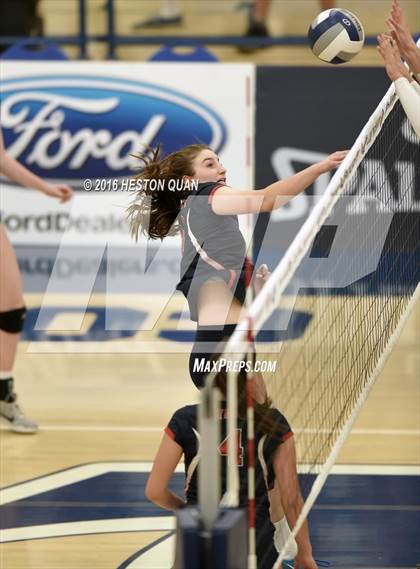 Thumbnail 2 in Ventura vs. Beckman (CIF-SS D2 Final) photogallery.