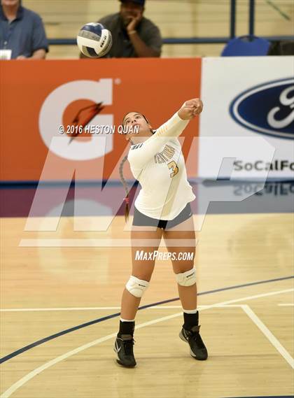 Thumbnail 2 in Ventura vs. Beckman (CIF-SS D2 Final) photogallery.