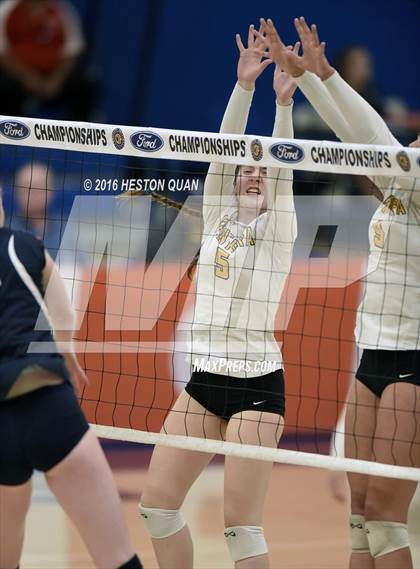 Thumbnail 1 in Ventura vs. Beckman (CIF-SS D2 Final) photogallery.
