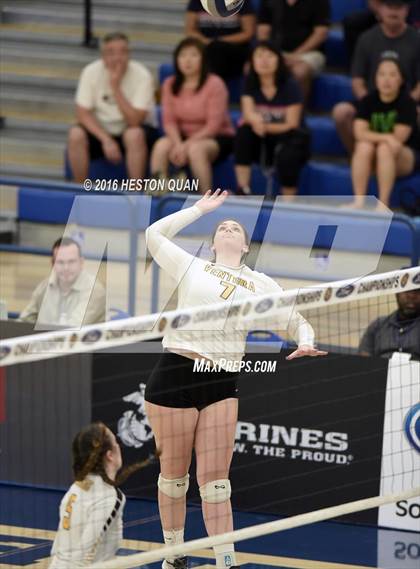 Thumbnail 2 in Ventura vs. Beckman (CIF-SS D2 Final) photogallery.