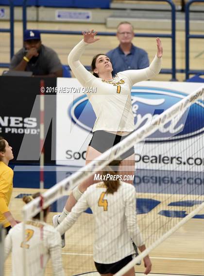 Thumbnail 1 in Ventura vs. Beckman (CIF-SS D2 Final) photogallery.