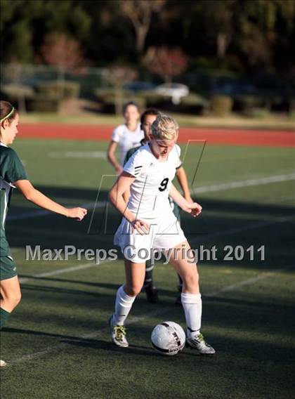 Thumbnail 3 in Chino Hills vs. Claremont (Claremont Holiday Tournament) photogallery.