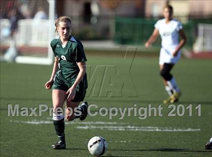Thumbnail 3 in Chino Hills vs. Claremont (Claremont Holiday Tournament) photogallery.