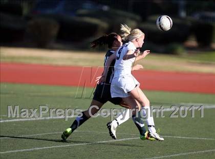 Thumbnail 3 in Chino Hills vs. Claremont (Claremont Holiday Tournament) photogallery.