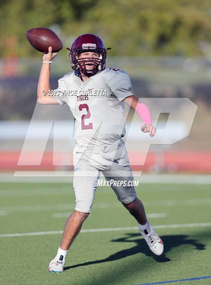 Thumbnail 3 in Lake Travis @ Dripping Springs photogallery.