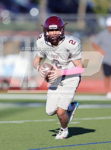Thumbnail 3 in Lake Travis @ Dripping Springs photogallery.