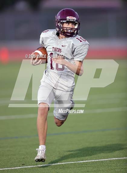 Thumbnail 3 in Lake Travis @ Dripping Springs photogallery.