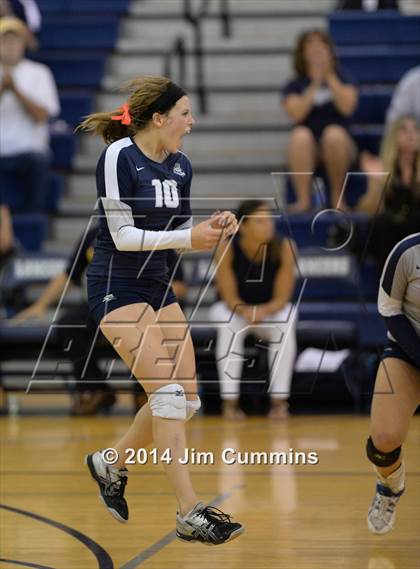 Thumbnail 1 in Zion-Benton @ Lake Park photogallery.
