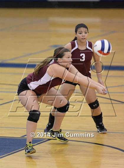 Thumbnail 1 in Zion-Benton @ Lake Park photogallery.