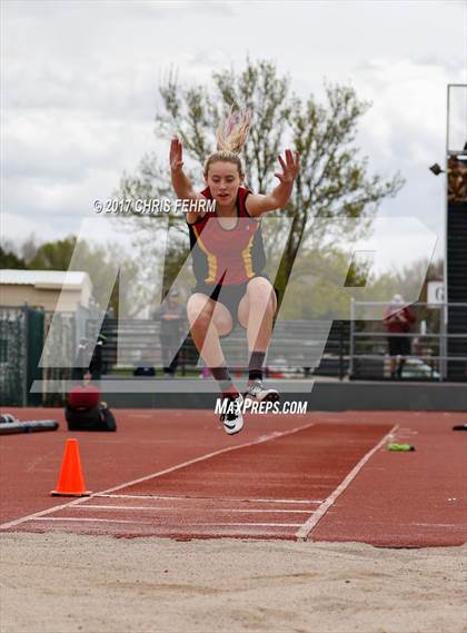 Thumbnail 2 in Coronado Cougar Invitational photogallery.