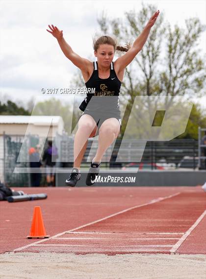Thumbnail 2 in Coronado Cougar Invitational photogallery.