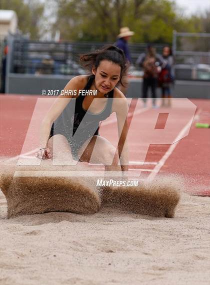 Thumbnail 2 in Coronado Cougar Invitational photogallery.