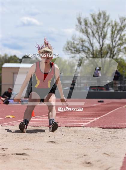 Thumbnail 3 in Coronado Cougar Invitational photogallery.