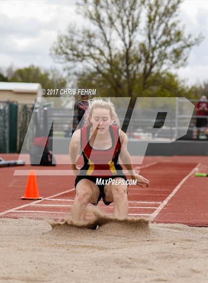 Thumbnail 1 in Coronado Cougar Invitational photogallery.