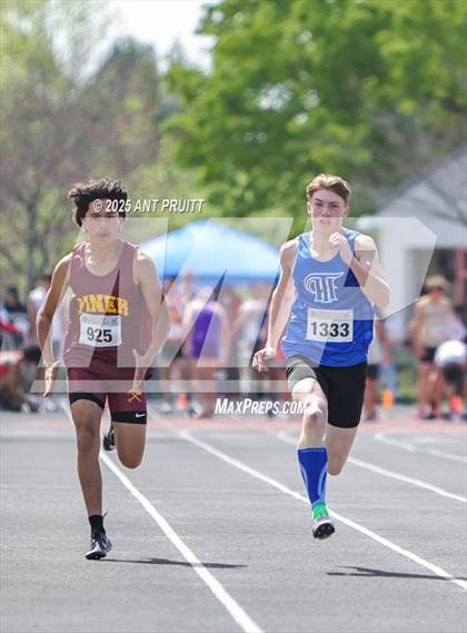 Thumbnail 1 in Bryan Bradley Viking Track Classic (100m) photogallery.