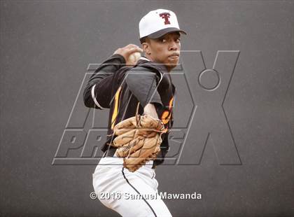 Thumbnail 3 in El Camino Real @ Taft photogallery.