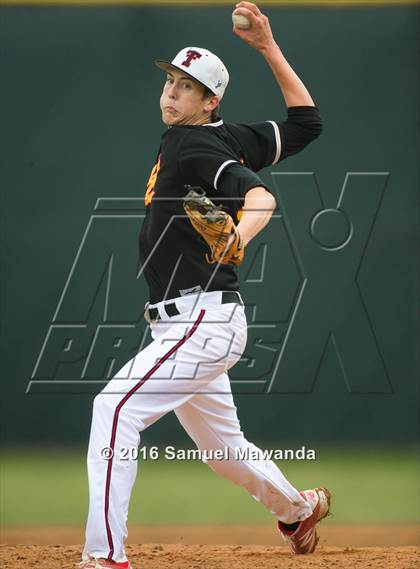 Thumbnail 3 in El Camino Real @ Taft photogallery.