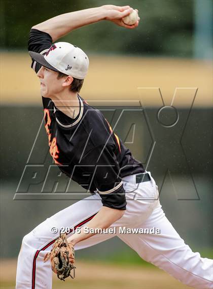 Thumbnail 2 in El Camino Real @ Taft photogallery.