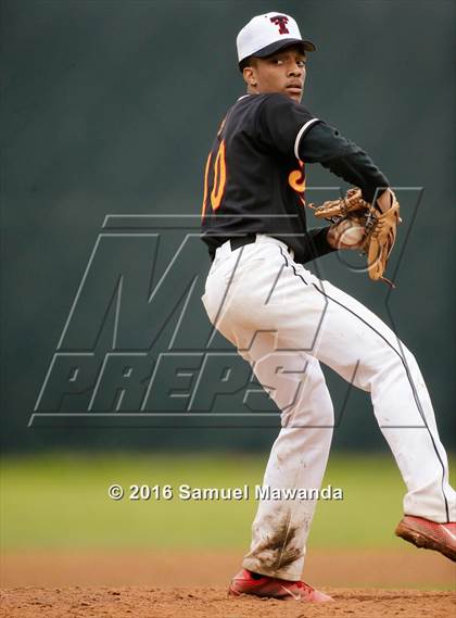 Thumbnail 3 in El Camino Real @ Taft photogallery.