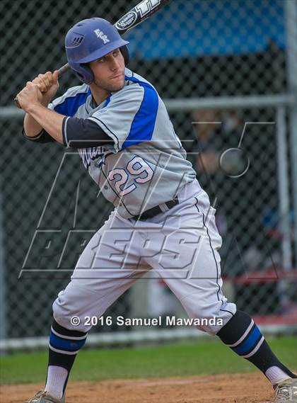 Thumbnail 1 in El Camino Real @ Taft photogallery.